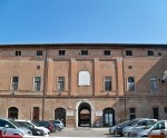 Caserma Bevilacqua, facciata. Fotografia Federica Pezzoli, 2015. © MuseoFerrara